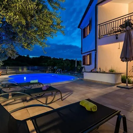 Holiday home Lara Iv With Panoramic View And Pool Labin (Istria)