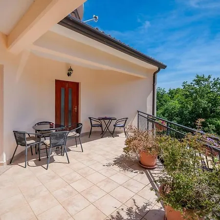 Ferienhaus Lara Iv With Panoramic View And Pool Labin (Istria)
